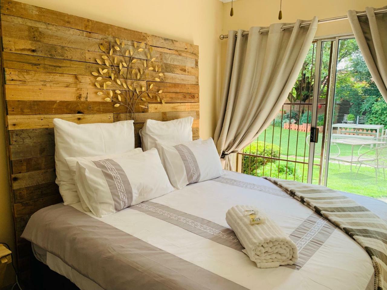 Country Route Hotel Lichtenburg Exterior photo